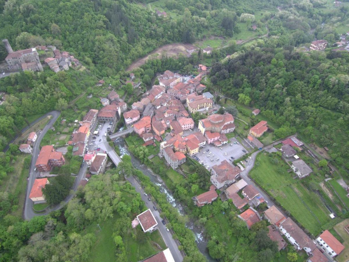 La Divina Corte Bagnone 外观 照片