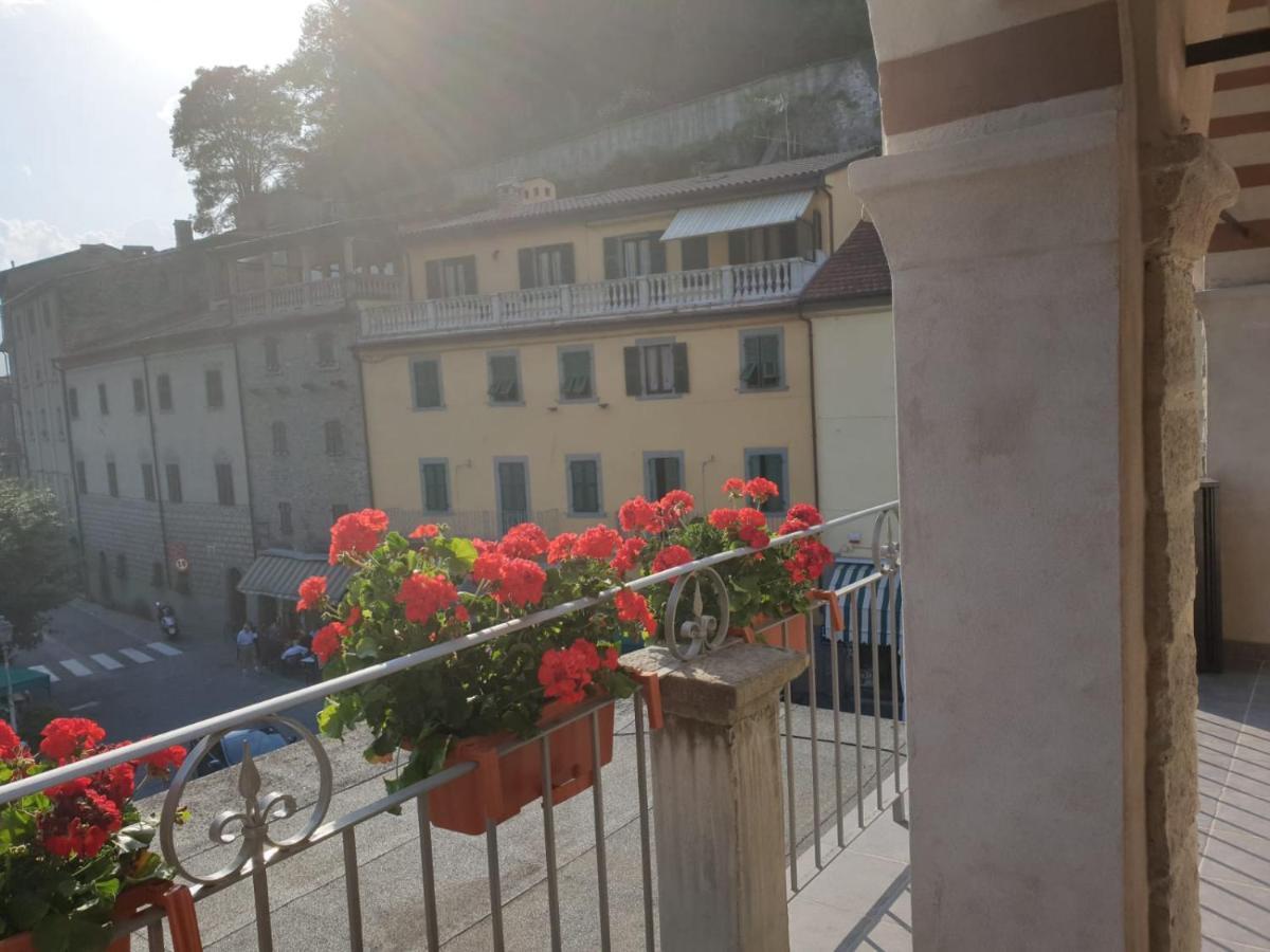 La Divina Corte Bagnone 外观 照片